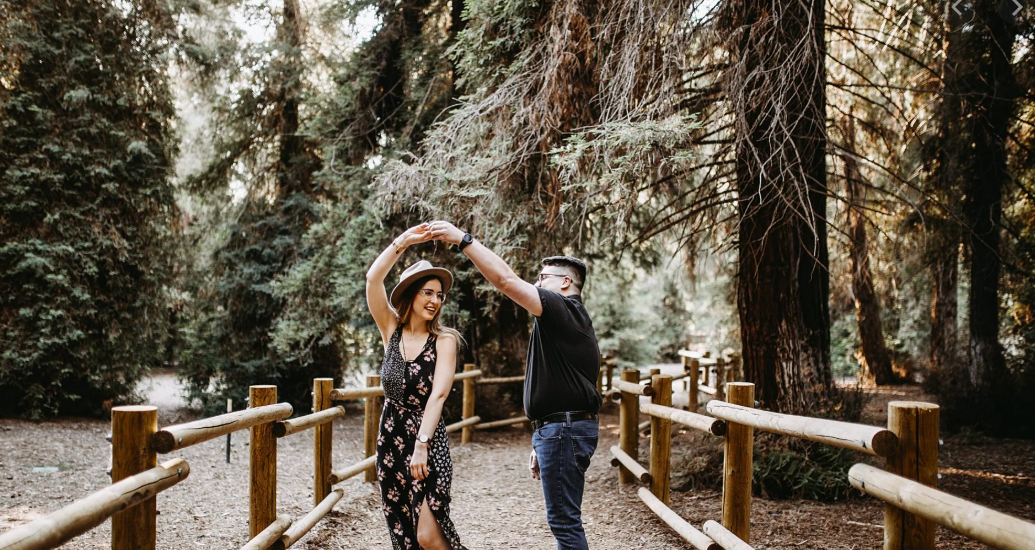 8 Ways the Universe Signals Love is on its Way to You